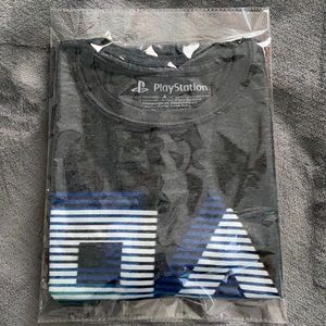 PlayStation T Shirt Men’s size Large